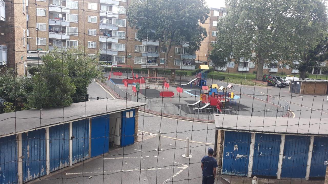 Flat 11, Soane Court Daire Londra Dış mekan fotoğraf